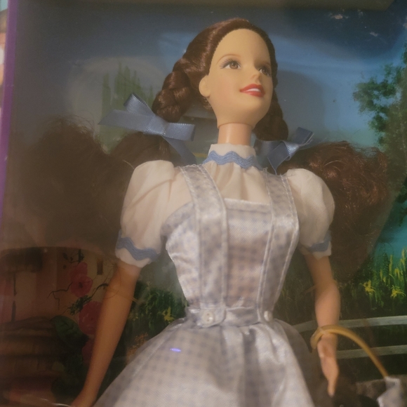 Dorothy Barbie 👠 ✨️ Pink label 🩷 collectors doll - Picture 7 of 10